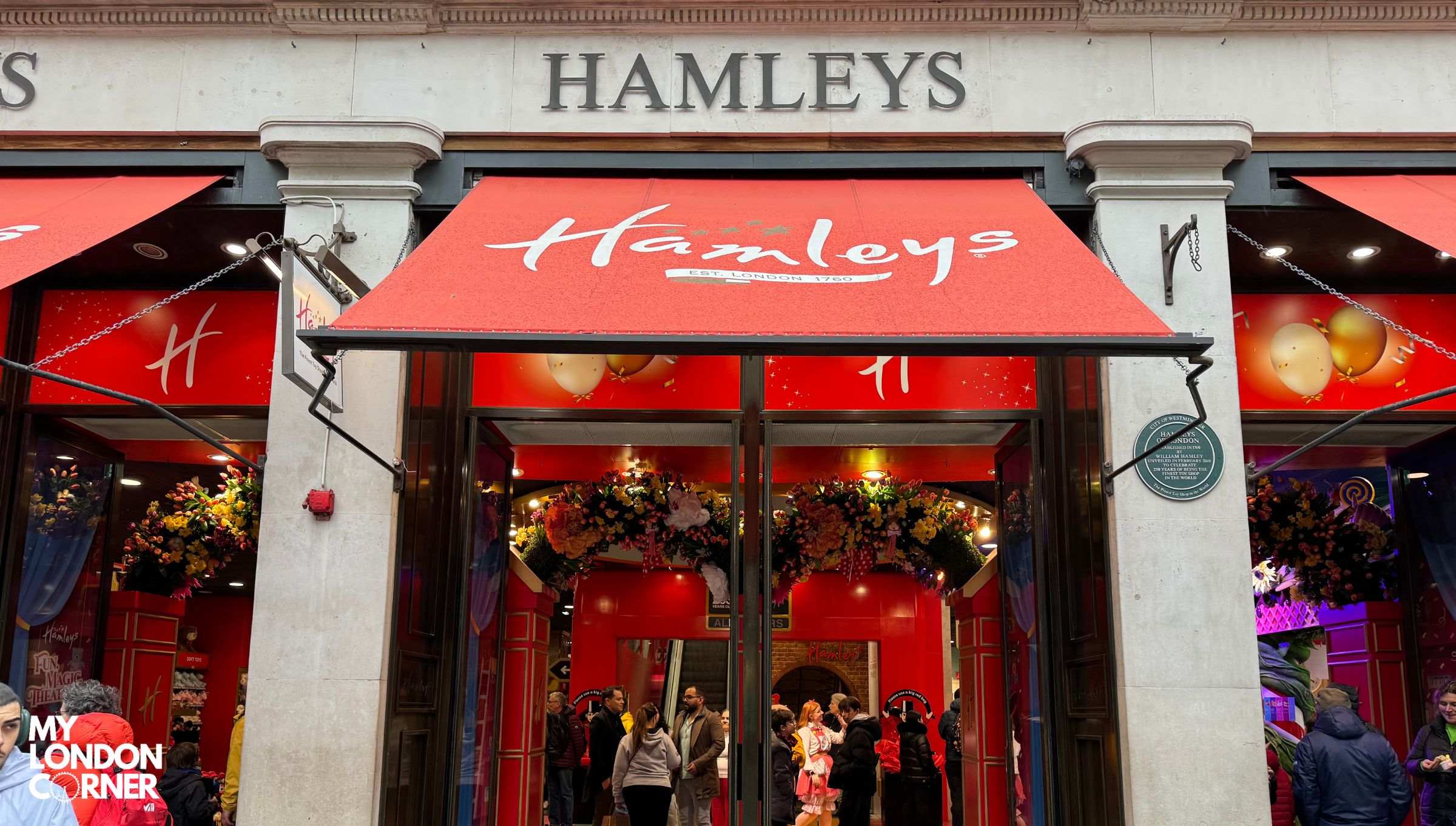 Hamleys Regent Street - Il negozio di giocattoli più grande e antico di Londra