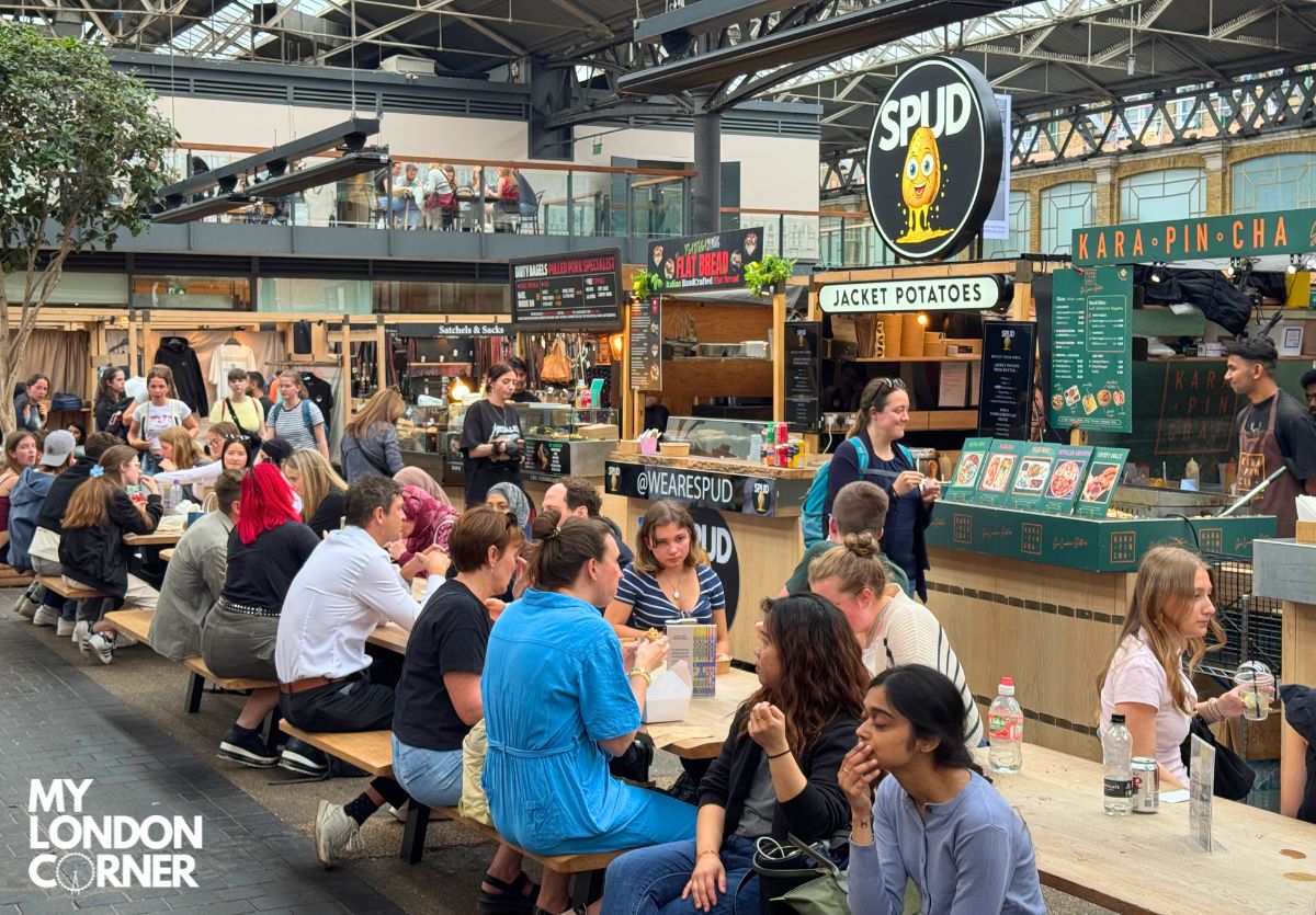 Tour Street Food a Londra tra Shoreditch e Brick Lane con Guida Italiana - foto 8 (Pret A Manger, 121 Bethnal Green Road, London, E2 7DG)